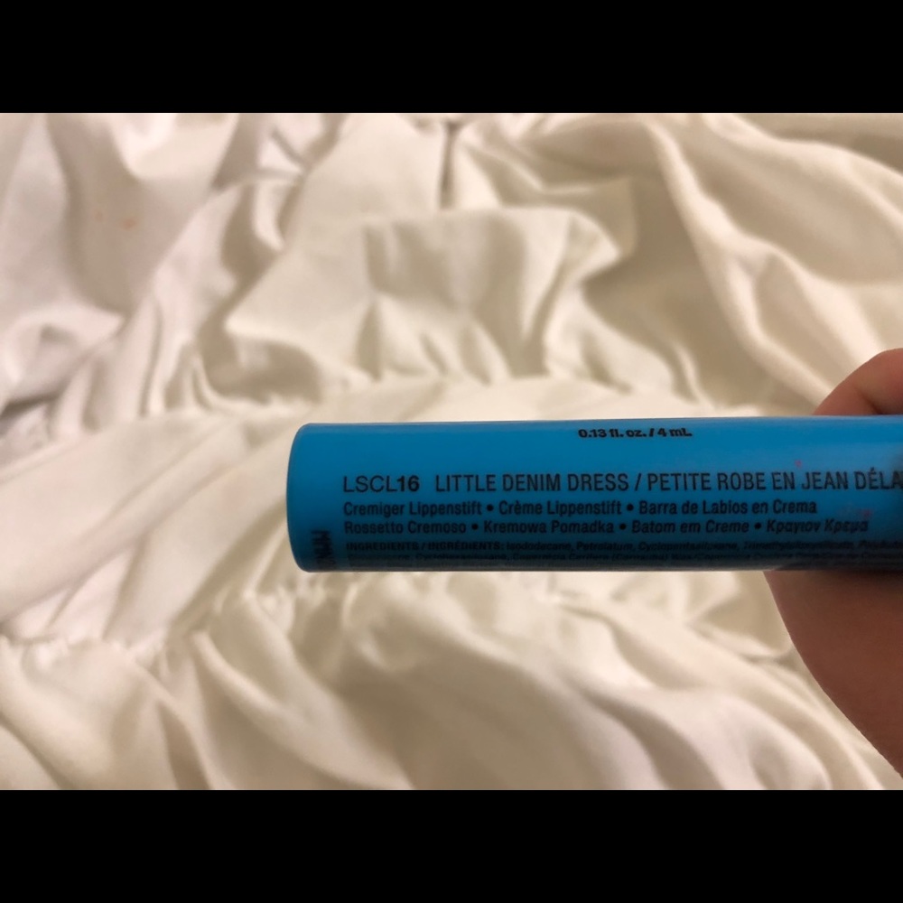 Nyx Liquid Suede